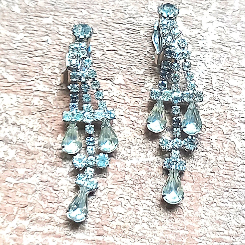 Vintage rhinestone earring stunners